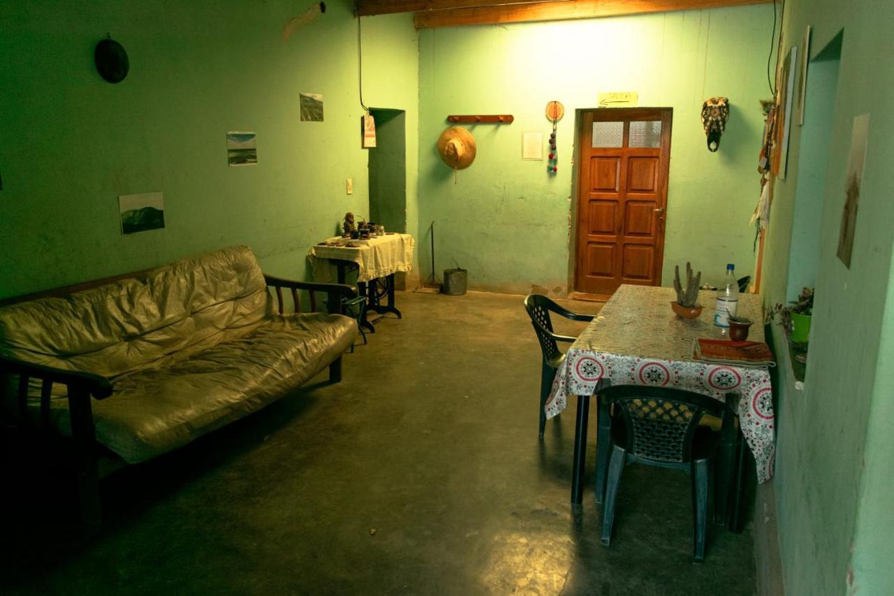 Acusi Hostel Camping Humahuaca Ngoại thất bức ảnh