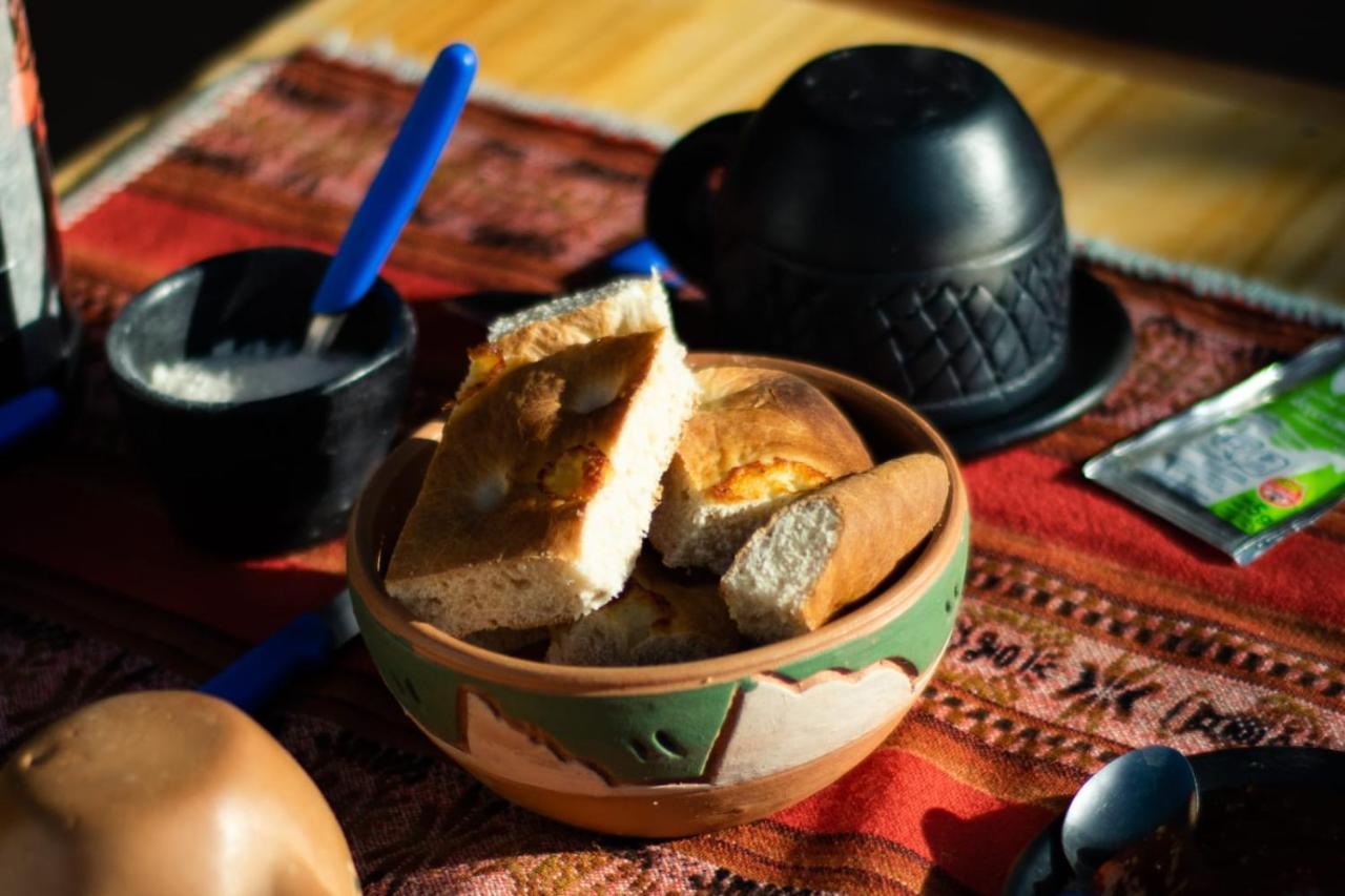 Acusi Hostel Camping Humahuaca Ngoại thất bức ảnh